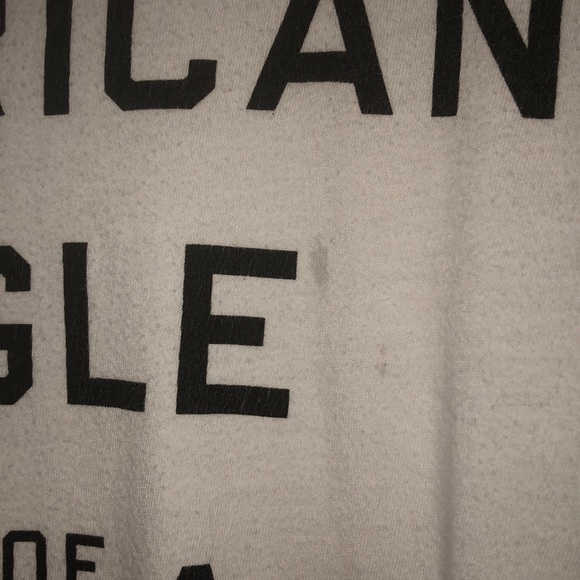 American Eagle T-Shirt - Picture 3 of 3